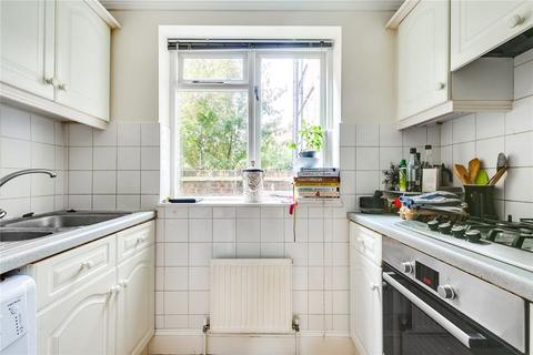 2 bedroom flat to rent, Racton Road, London SW6
