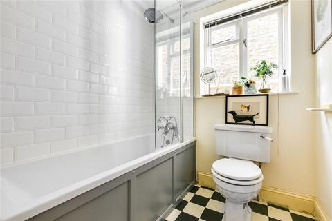 2 bedroom flat to rent, Racton Road, London SW6