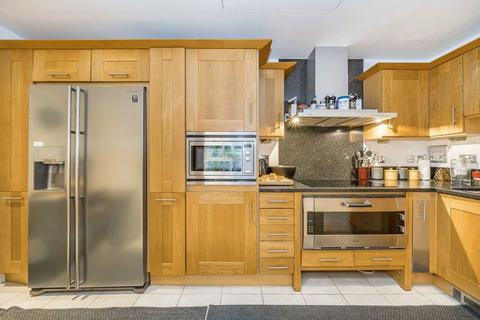 3 bedroom flat to rent, Aspect Court, London SW6