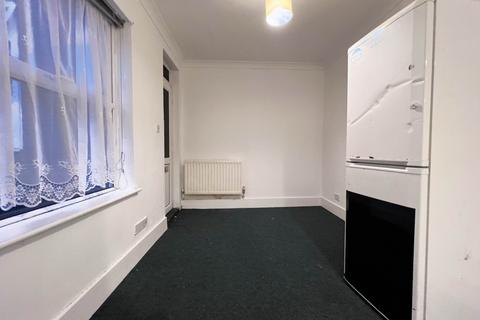 undefined, High Town Road, Luton LU2