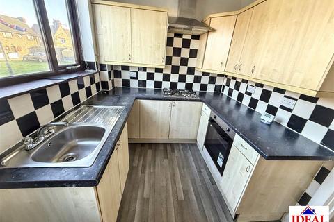 3 bedroom terraced house for sale, The Crescent, Woodlands, Doncaster