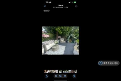 undefined, Hessie, Hull, HU13