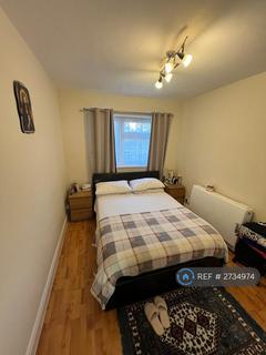 3 bedroom flat to rent, London Road, Stanmore, HA7