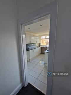 3 bedroom terraced house to rent, Warbreck Moor, Liverpool, L9