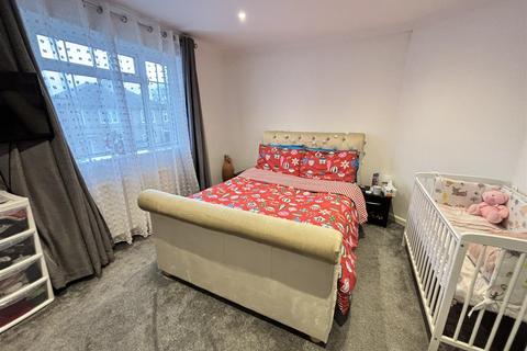 2 bedroom house for sale, Victoria Avenue, Camberley GU15