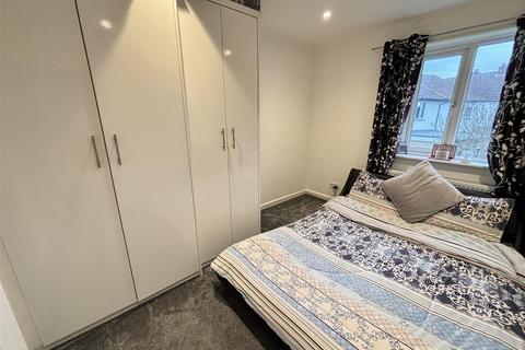 undefined, Victoria Avenue, Camberley GU15