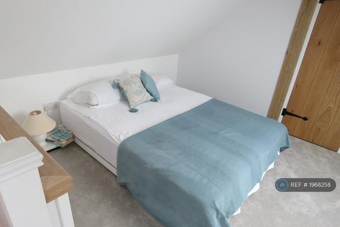 Studio to rent, St. Breward, Worplesdon, Guildford, GU3
