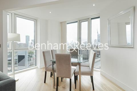 3 bedroom apartment to rent, High Street, Stratford E15