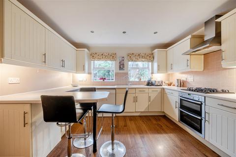 5 bedroom detached house for sale, Drifters Drive, Camberley GU16