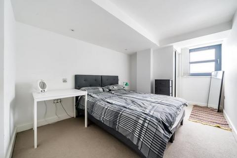 1 bedroom apartment to rent, Finchampstead Road,  Wokingham,  RG40