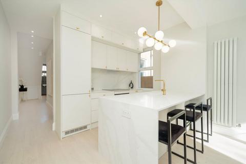2 bedroom flat for sale, Furness Road, London NW10