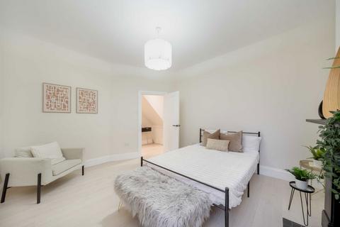 2 bedroom flat for sale, Furness Road, London NW10