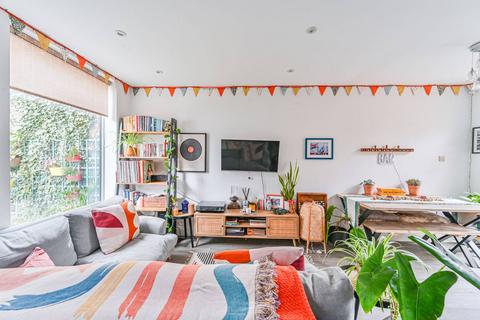 2 bedroom terraced house for sale, Muirkirk Road, Catford, London, SE6