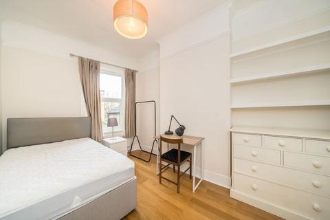 4 bedroom flat for sale, Acre Lane, London SW2