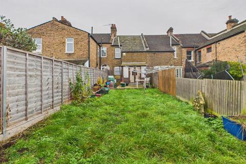 2 bedroom terraced house for sale, Spa Hill, London, SE19