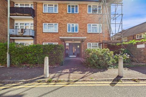 1 bedroom apartment to rent, Elmcroft Drive, Ashford, Surrey, TW15