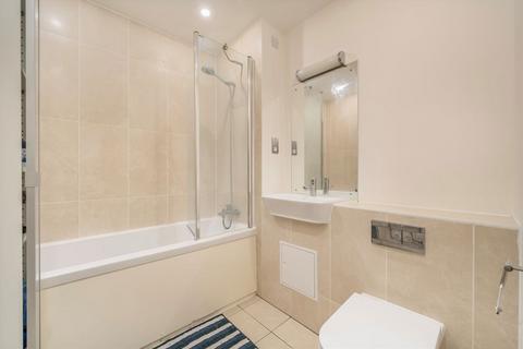 1 bedroom flat for sale, Bloemfontein Road, London W12
