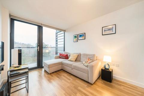 1 bedroom flat for sale, Bloemfontein Road, London W12