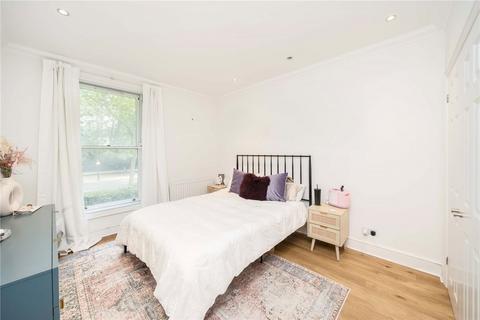 2 bedroom flat to rent, Fitzclarence House, London W11