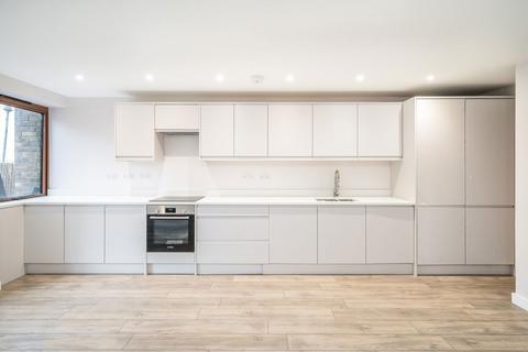 undefined, Russell Road, Mitcham CR4