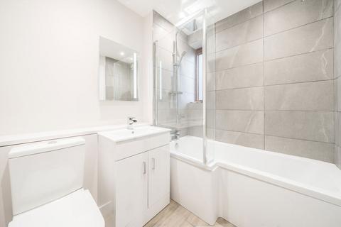 undefined, Russell Road, Mitcham CR4