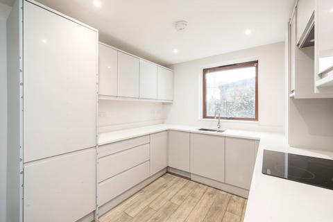 1 bedroom maisonette for sale, Russell Road, Mitcham CR4