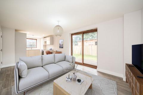 undefined, Russell Road, Mitcham CR4