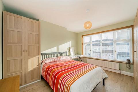 3 bedroom house for sale, Chudleigh Road, London SE4