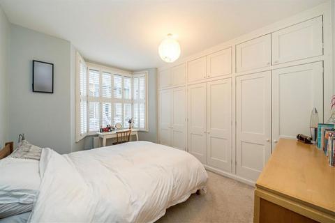2 bedroom flat for sale, Cranfield Road, London SE4