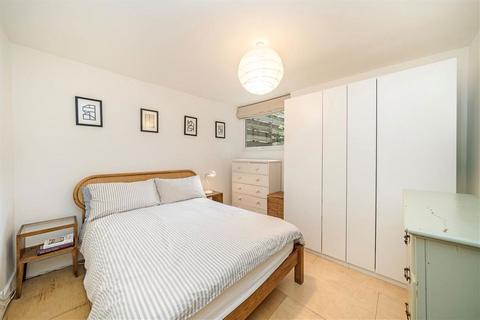 2 bedroom flat for sale, Tressillian Road, London SE4