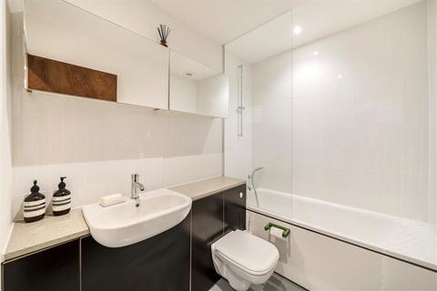2 bedroom flat for sale, Tressillian Road, London SE4