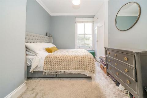 1 bedroom flat for sale, Tabley Road, London N7