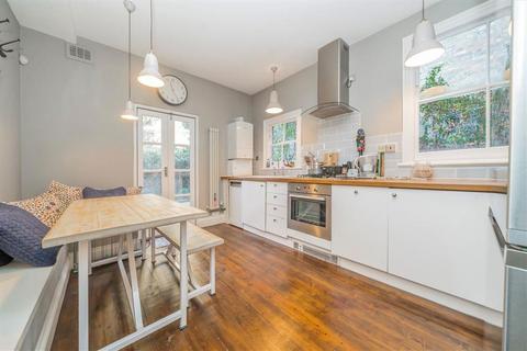 1 bedroom flat for sale, Tabley Road, London N7