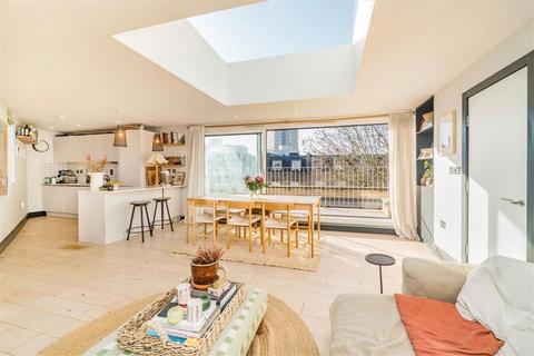 1 bedroom flat for sale, Murray Street, London NW1