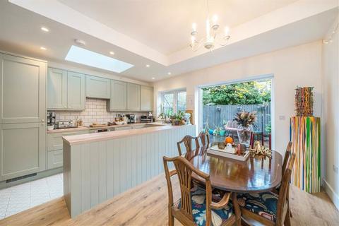 2 bedroom flat for sale, Bardolph Road, London N7