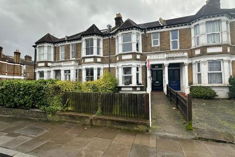 Flat for sale - Basement Area, 190 Stanstead Road, Lewisham, London, SE23 1DA