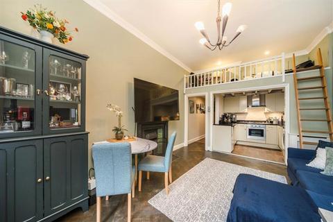 1 bedroom flat for sale, Dartmouth Road, London NW2