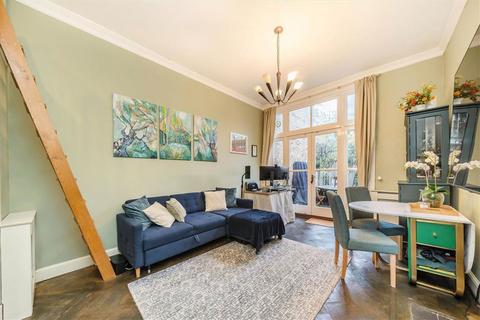1 bedroom flat for sale, Dartmouth Road, London NW2