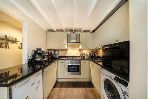 1 bedroom flat for sale, Dartmouth Road, London NW2