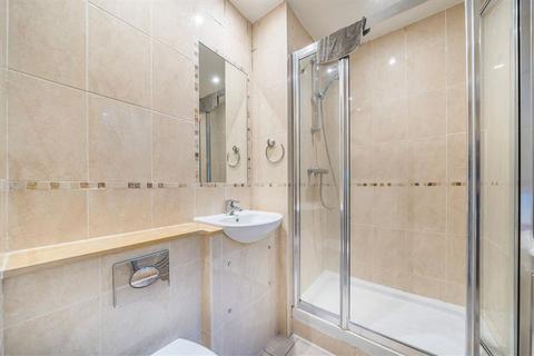1 bedroom flat to rent, South Lambeth Place, London SW8