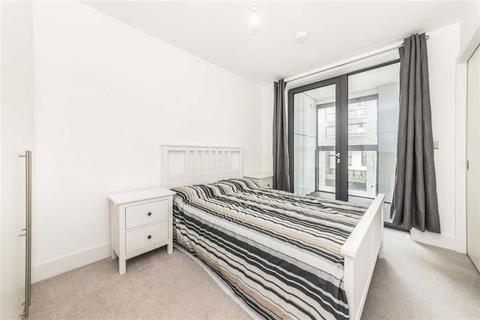 1 bedroom flat to rent, St. Josephs Street, London SW8