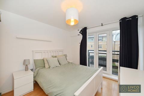 1 bedroom flat for sale, Locksons Close, London, E14