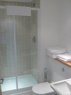 3 bedroom penthouse to rent, Commercial Road, Zenith, E14