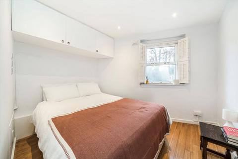 2 bedroom flat for sale, Anson Road, London N7