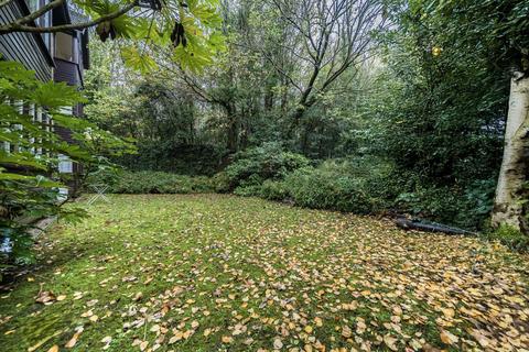 1 bedroom flat for sale, Linwood Close, London SE5