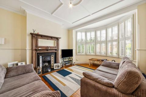 4 bedroom house to rent, Hazelwood Lane, London N13