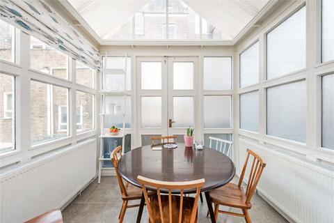 2 bedroom flat to rent, Alderney Street, London SW1V