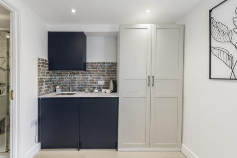 undefined, Garden city, Edgware, HA8