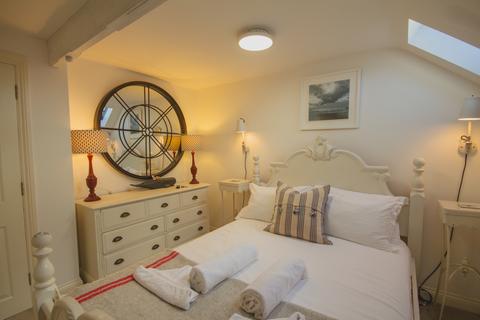1 bedroom flat for sale, Somerset Court, Fore Street, Fowey, Cornwall, PL23