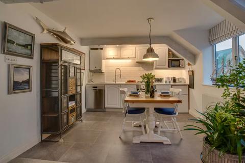 1 bedroom flat for sale, Somerset Court, Fore Street, Fowey, Cornwall, PL23